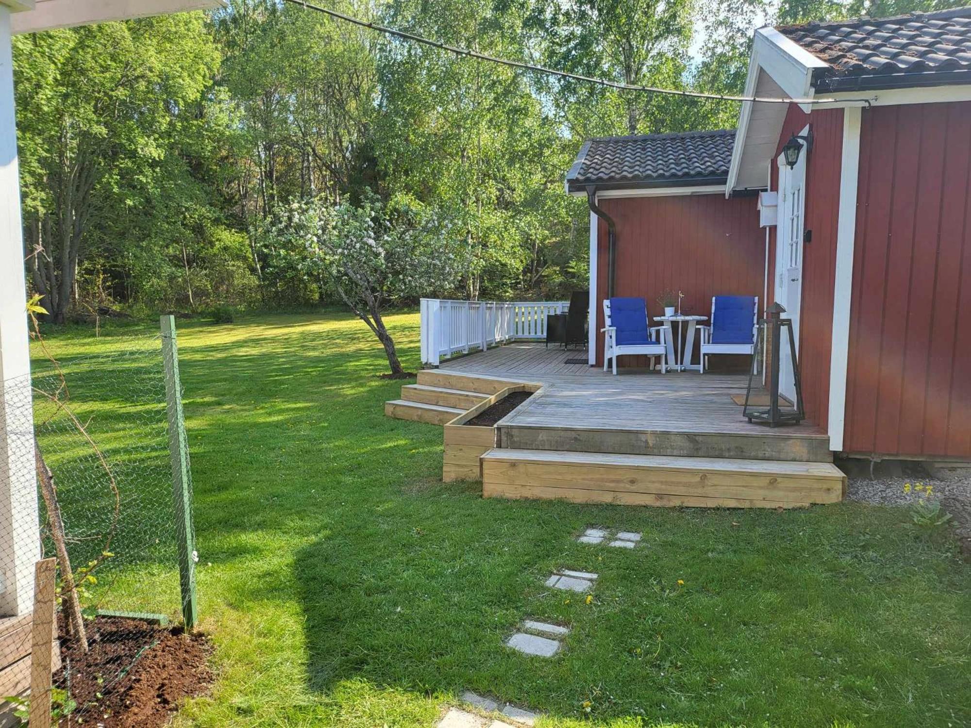 Minihus Med Stor Traedgardstomt Naera Golf Och Hav Villa Trosa Eksteriør bilde
